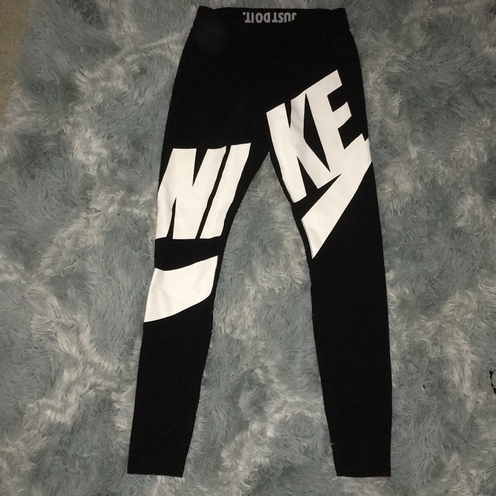 Nike leggings